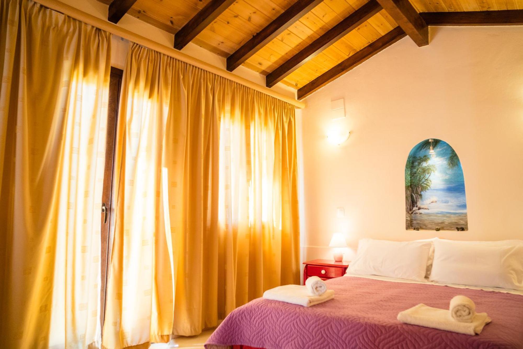 Elena'S Seaside Apartments & Studios Агиос-Гордиос Экстерьер фото