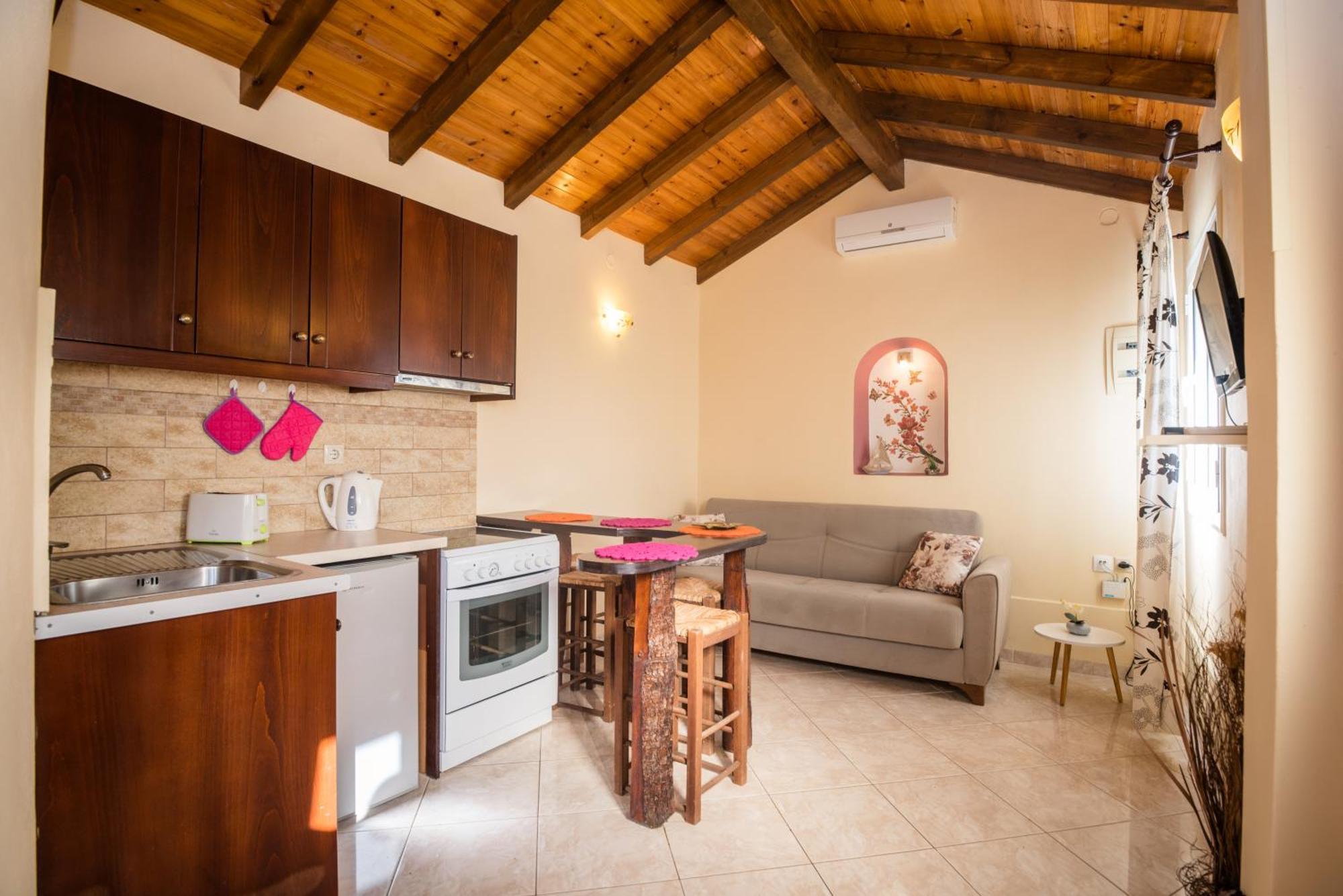 Elena'S Seaside Apartments & Studios Агиос-Гордиос Экстерьер фото