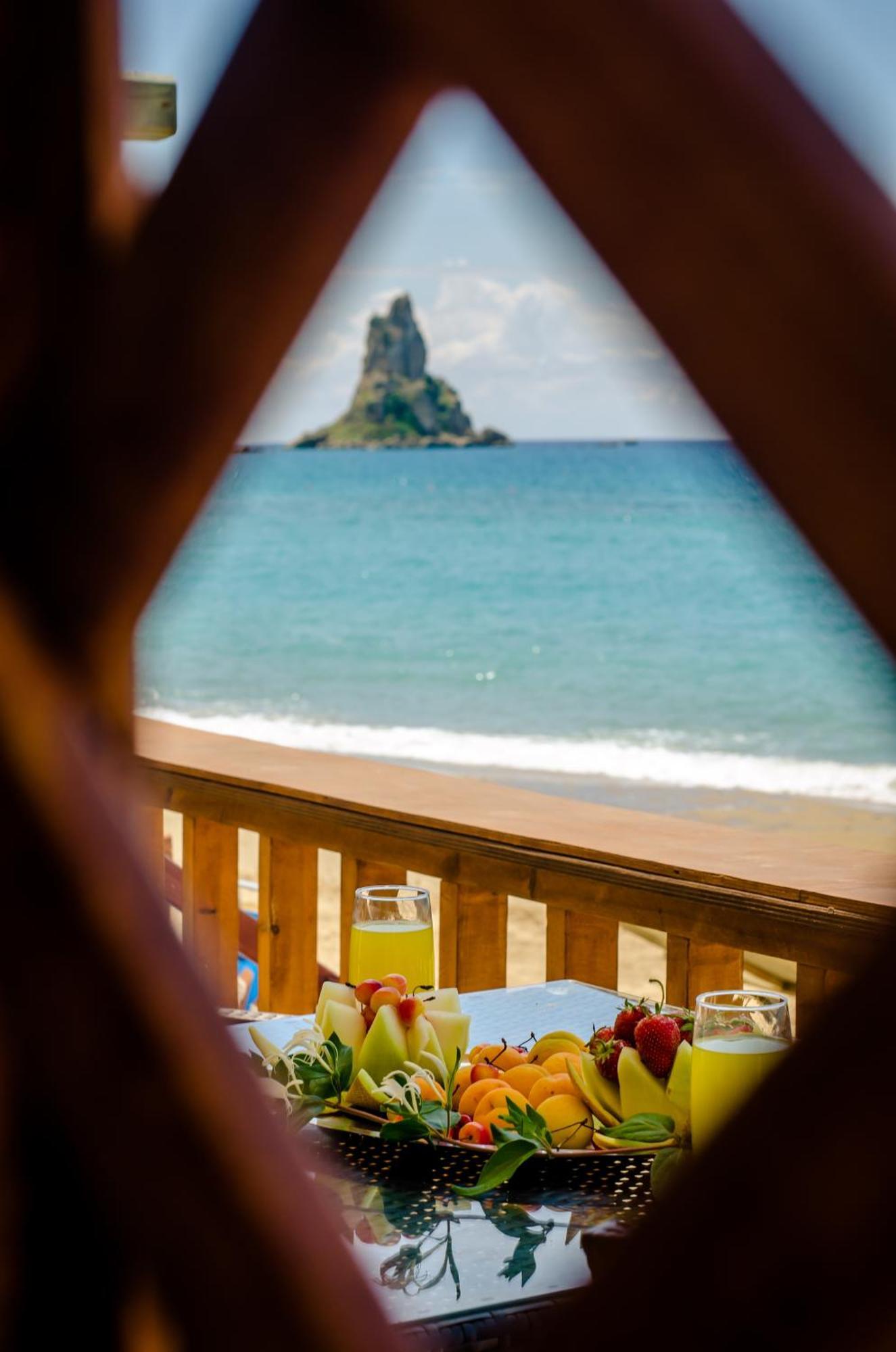 Elena'S Seaside Apartments & Studios Агиос-Гордиос Экстерьер фото