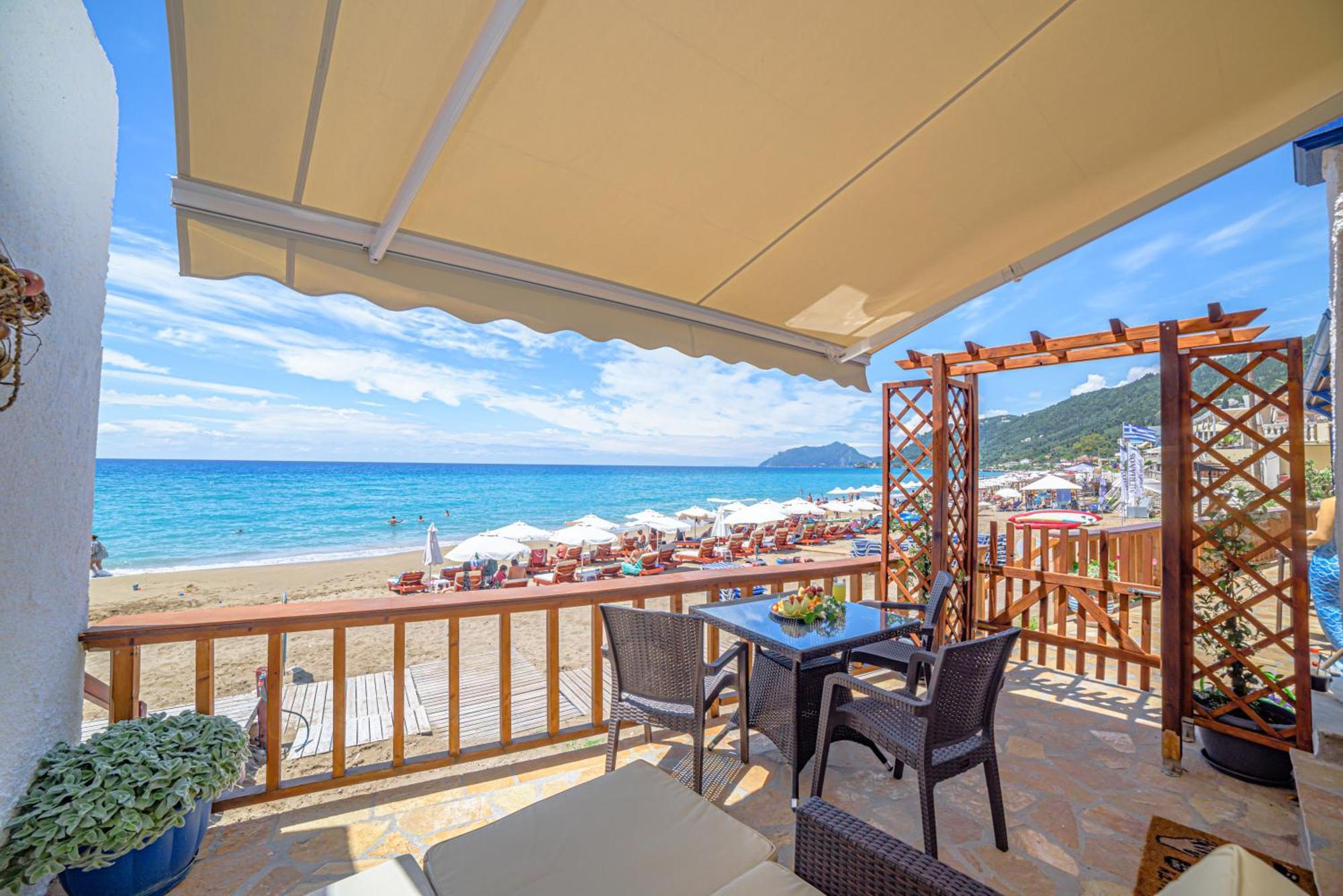 Elena'S Seaside Apartments & Studios Агиос-Гордиос Экстерьер фото