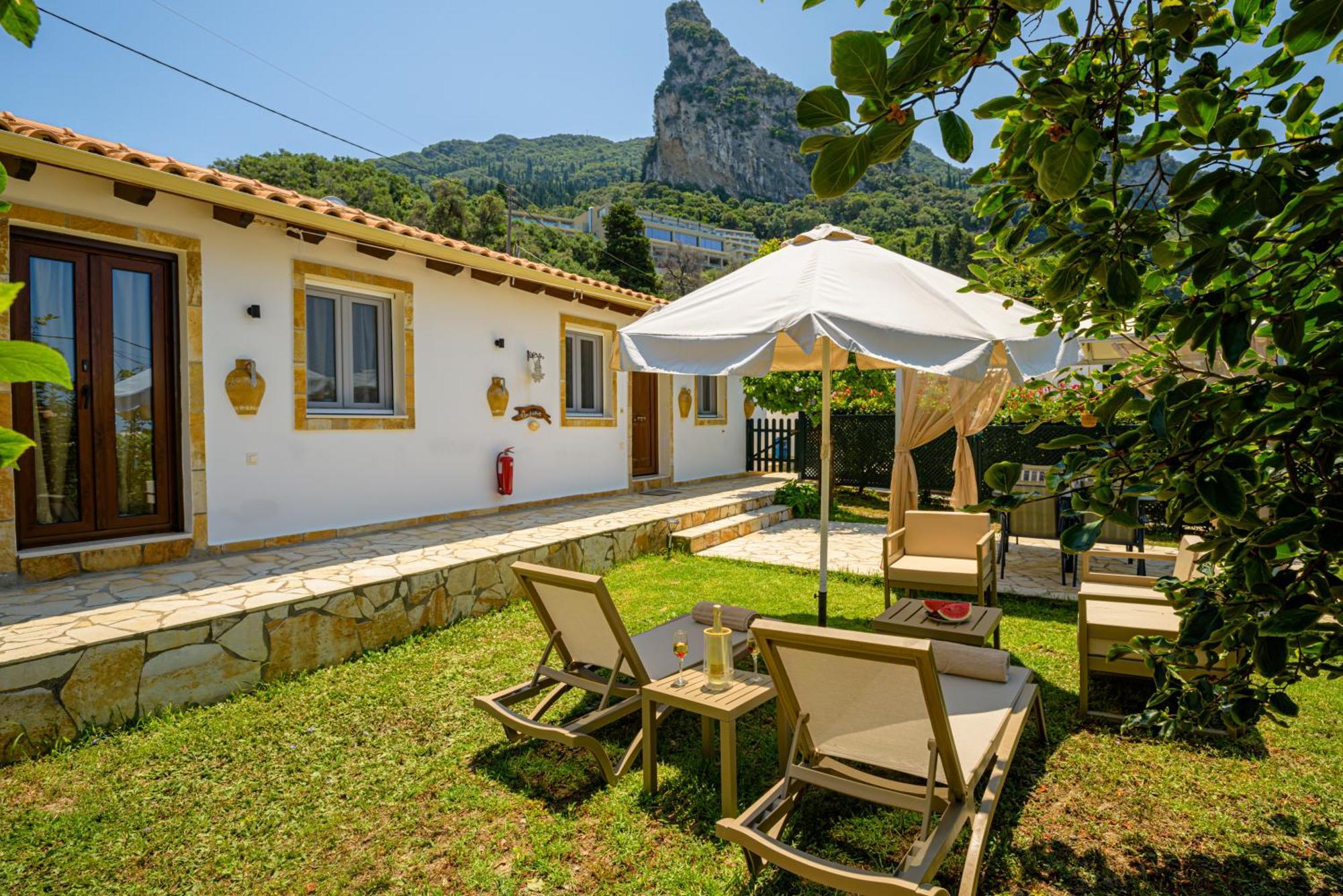 Elena'S Seaside Apartments & Studios Агиос-Гордиос Экстерьер фото