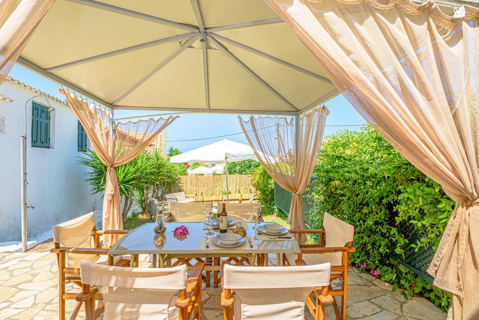 Elena'S Seaside Apartments & Studios Агиос-Гордиос Экстерьер фото