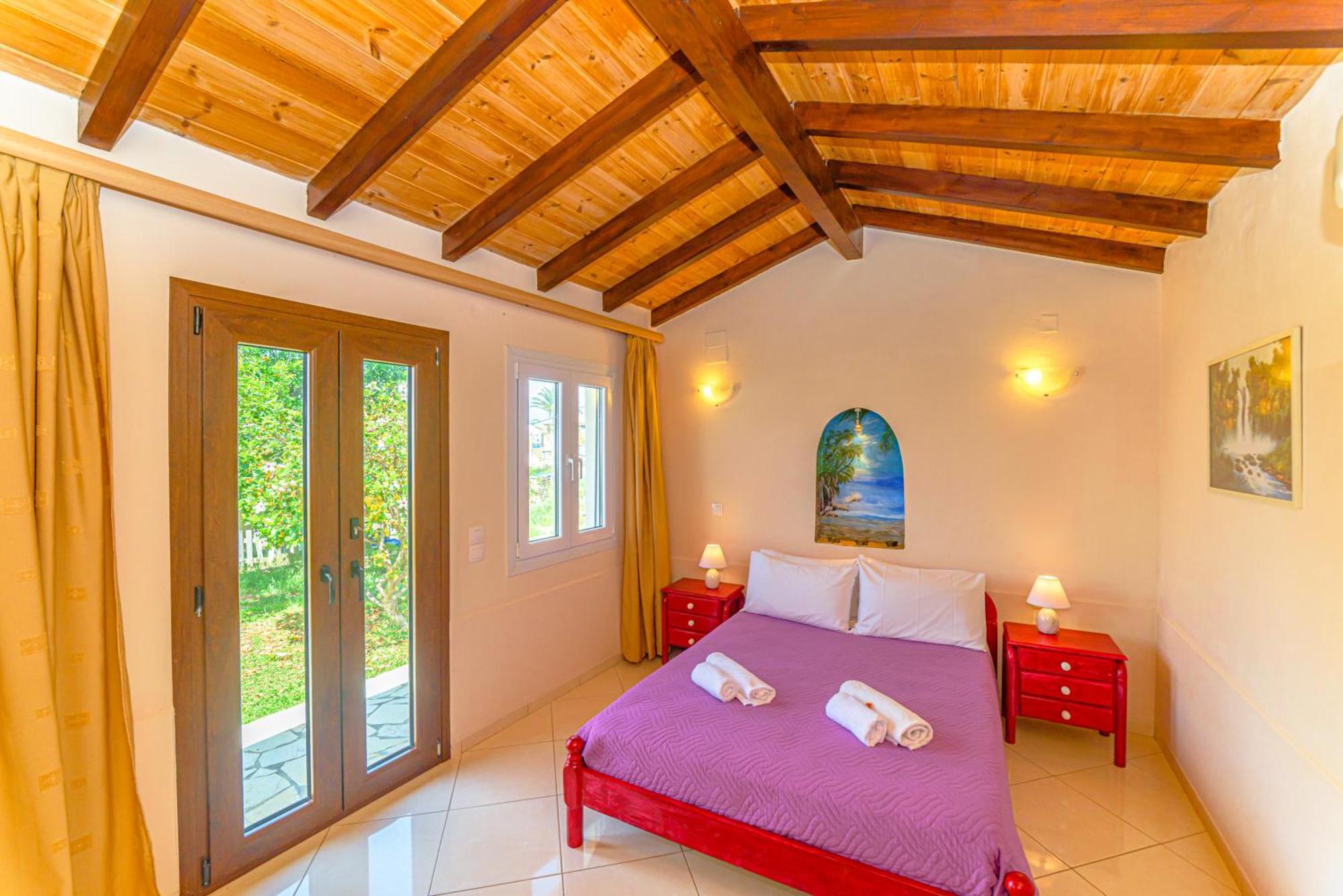 Elena'S Seaside Apartments & Studios Агиос-Гордиос Экстерьер фото