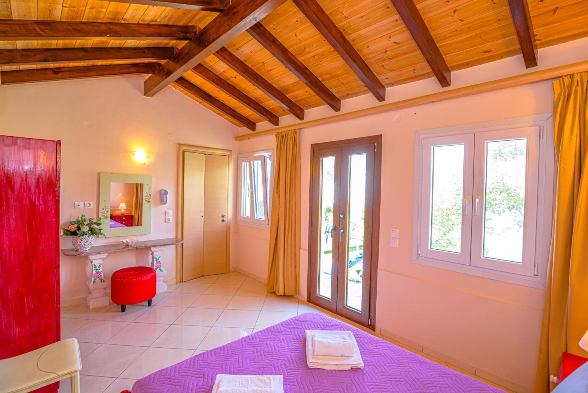 Elena'S Seaside Apartments & Studios Агиос-Гордиос Экстерьер фото