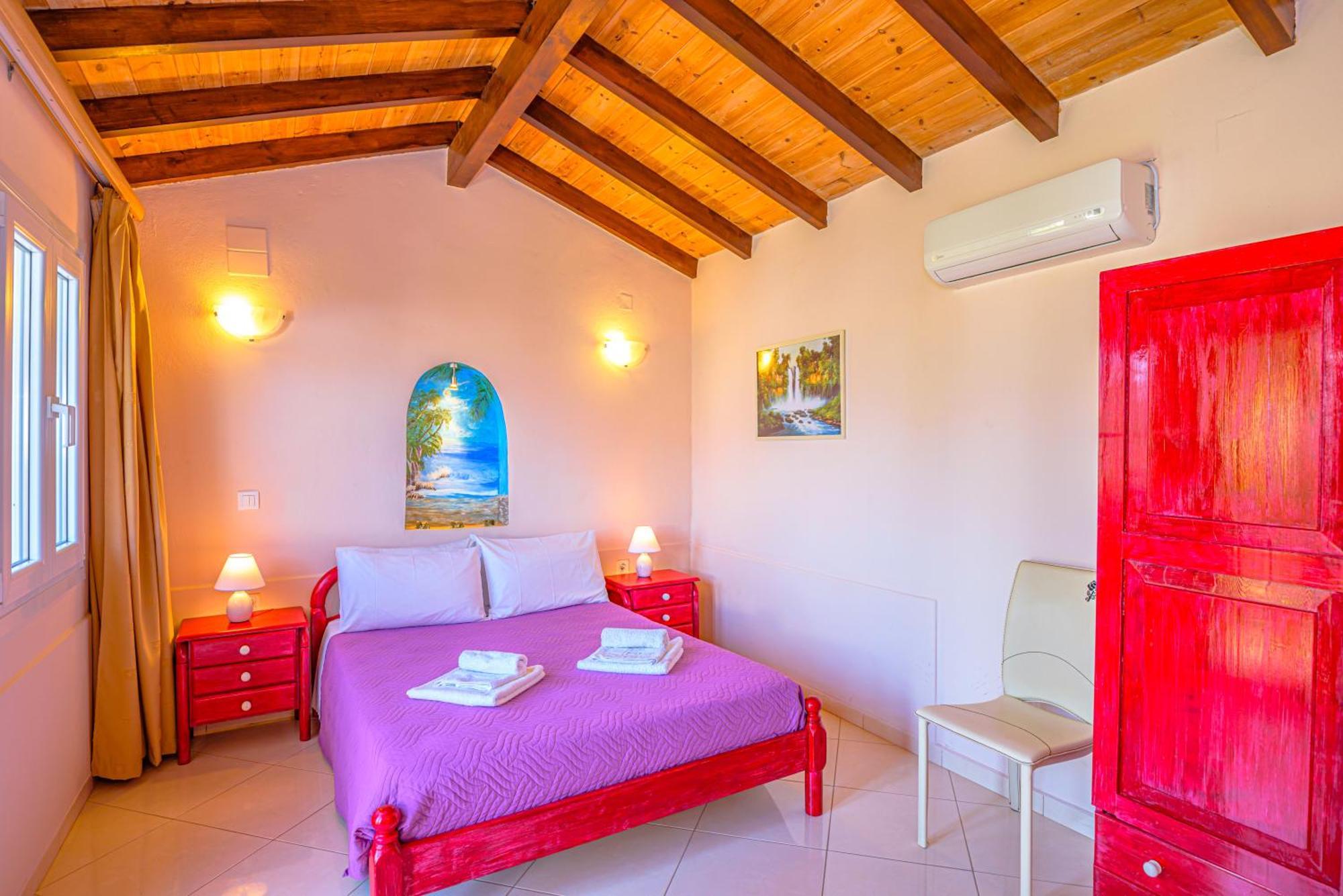 Elena'S Seaside Apartments & Studios Агиос-Гордиос Экстерьер фото