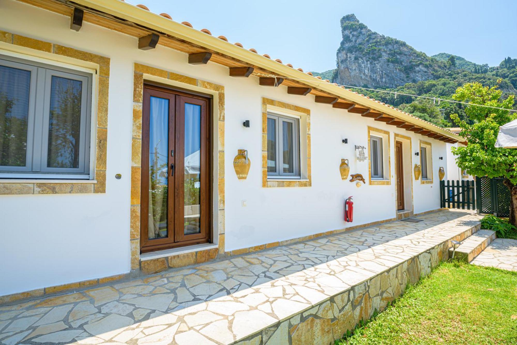Elena'S Seaside Apartments & Studios Агиос-Гордиос Номер фото