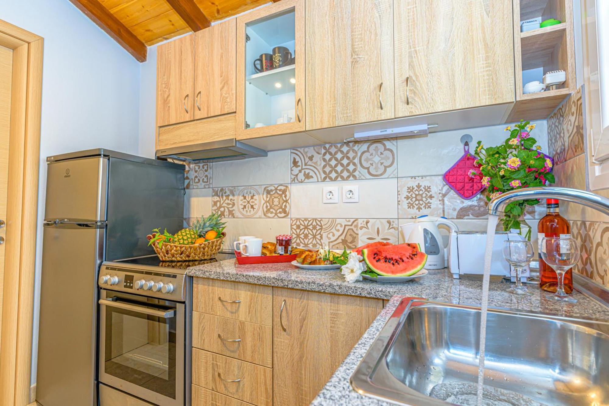 Elena'S Seaside Apartments & Studios Агиос-Гордиос Экстерьер фото